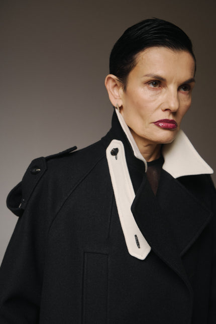 Black long coat maxi wool with white collar 
