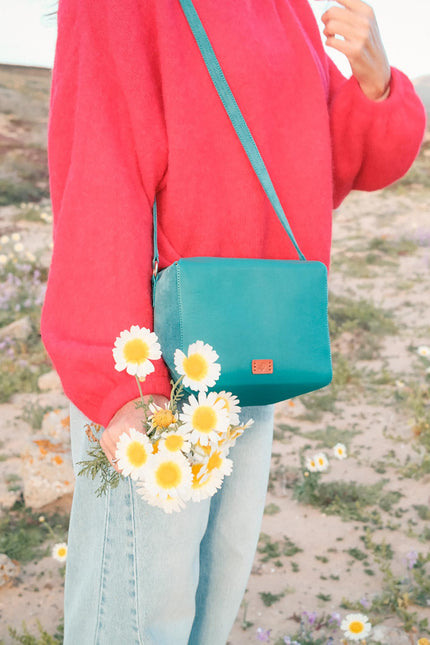 bolso de piel buxus esmeralda modelo flores