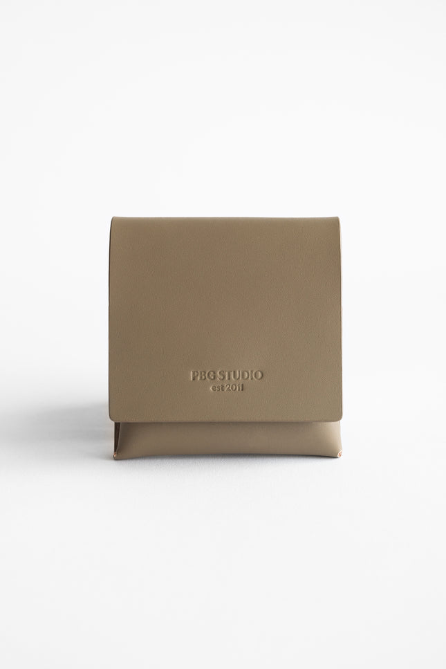 PBG studio | CARD HOLDER