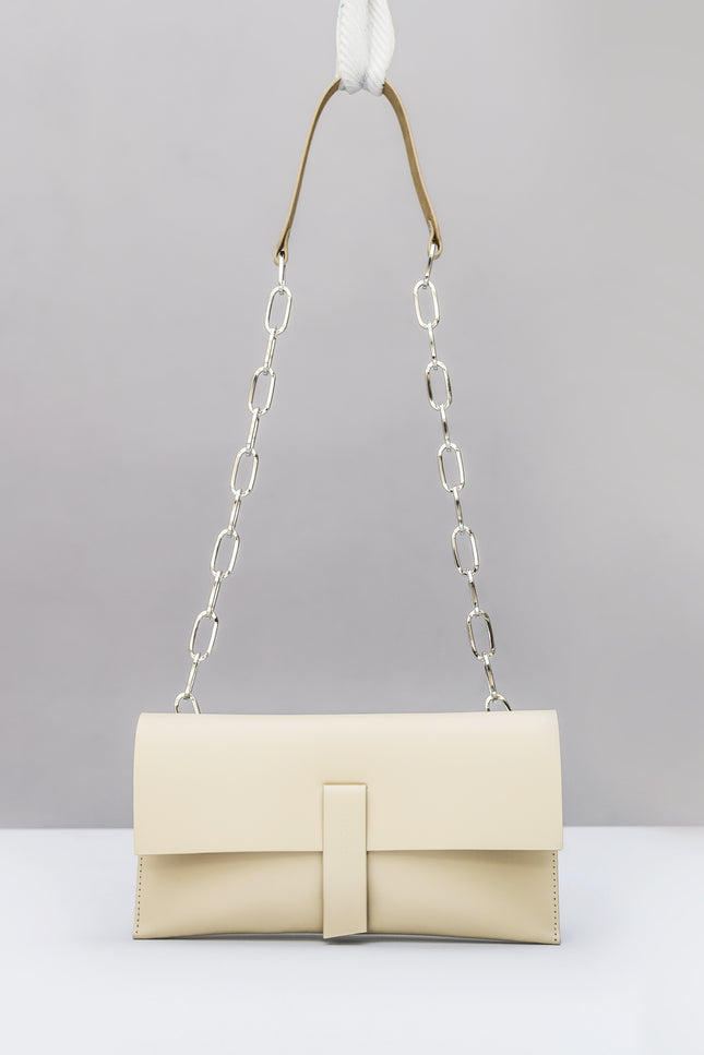 PBG studio | Clutch bag with chain