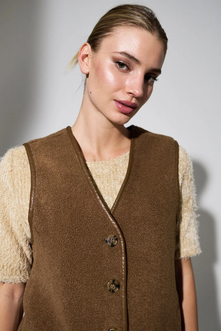 Chris Borg Waistcoat - Nutmeg - Detail 2
