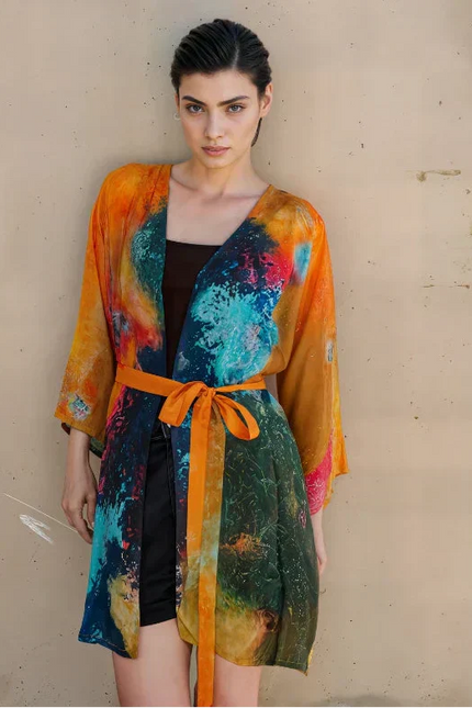 Canvas & Chaos Abstract Print Short kimono