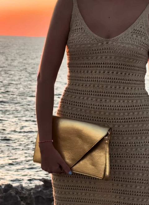 JUAN-JO I Clutch Dorado Sobre con Cadena