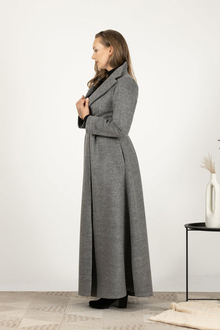 Side view of Elegant A-line wool coat with side pockets