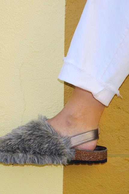 Entrudo | Covelinhas Slippers with faux fur grey