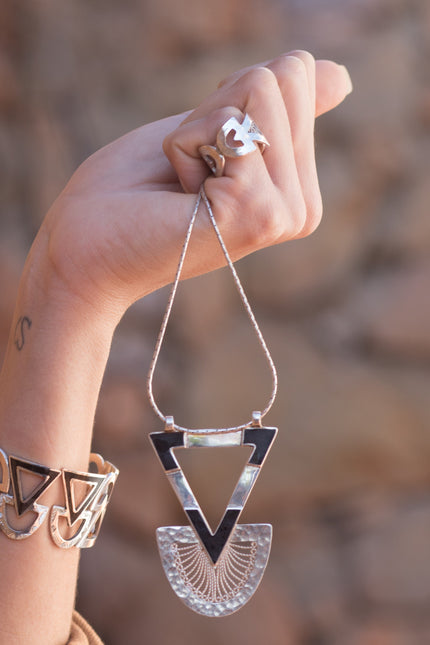 Yelli Jewels | Eben Jumper Pendant Necklace