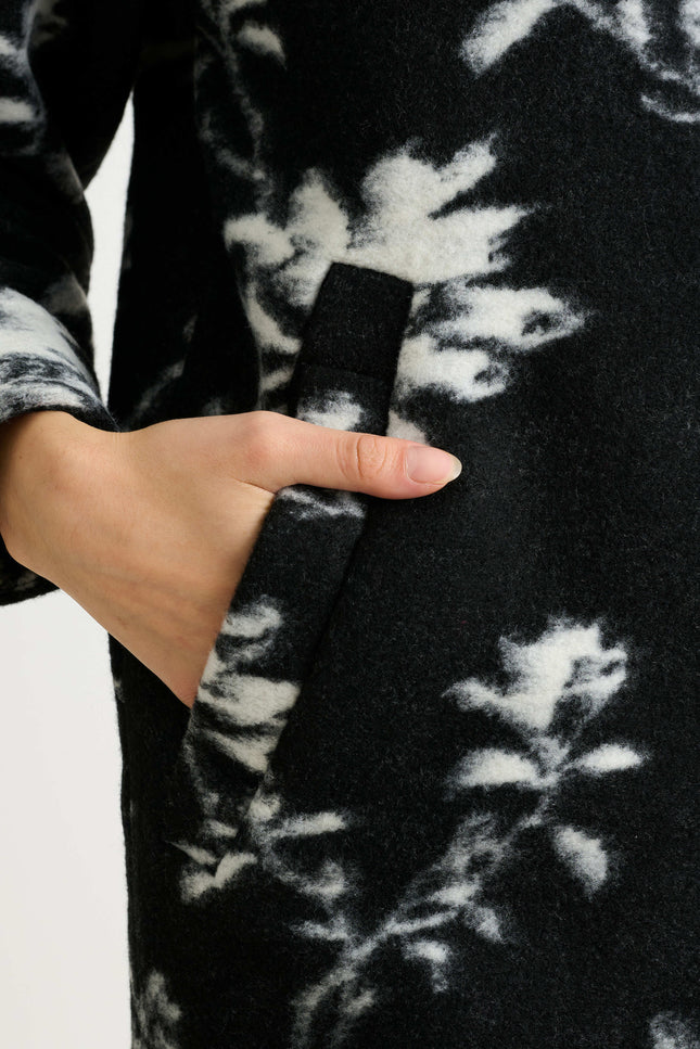 Donalda Power Bloom Funnel Neck Coat - Detail 4
