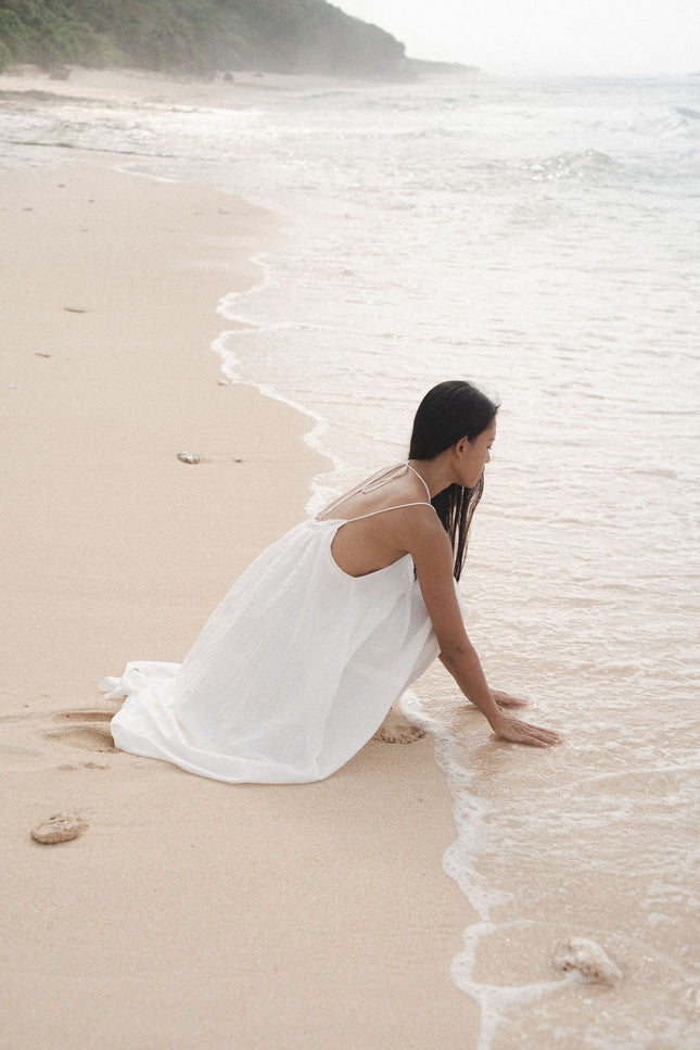 A Perfect Nomad | PEPONI DRESS