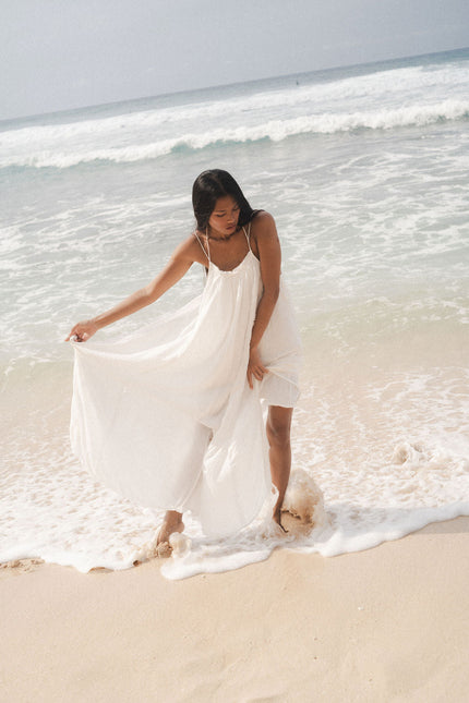A Perfect Nomad | PEPONI DRESS