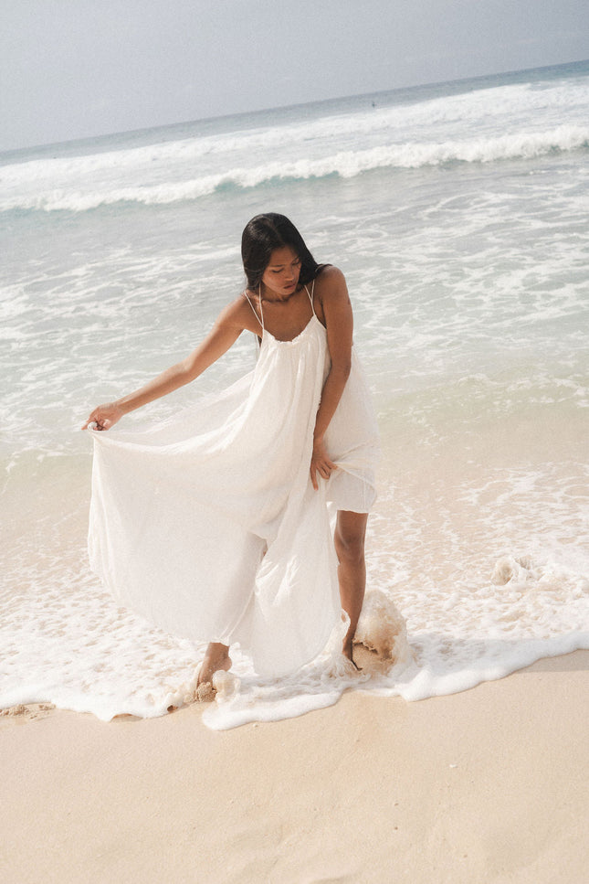 A Perfect Nomad | PEPONI DRESS