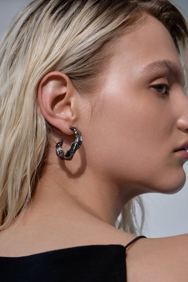 SIMA GINA | Wilting Hoops
