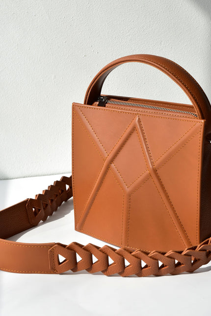 Gerda Retter Design | Facet Crossbody bag with handle and venice strap