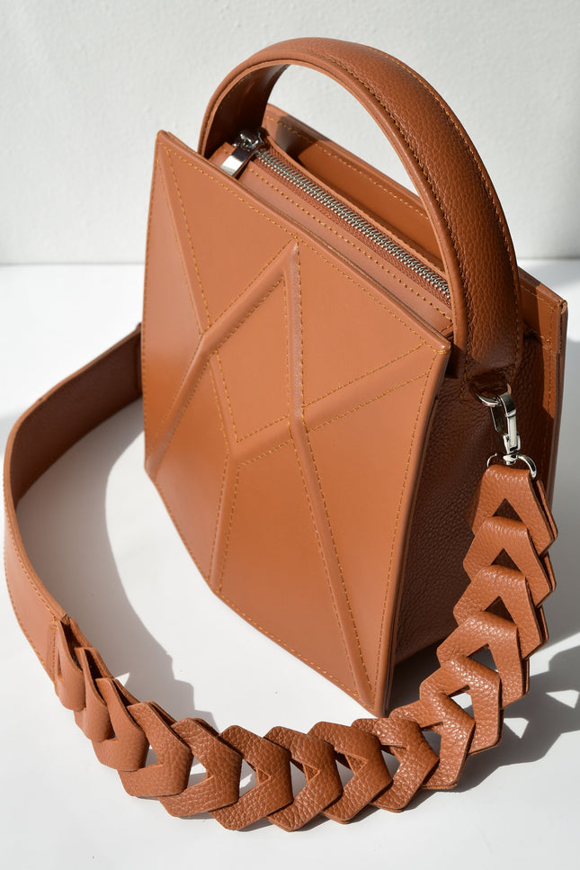 Gerda Retter Design | Facet Crossbody bag with handle and venice strap