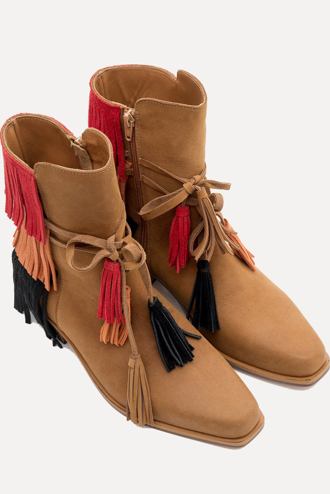 Entrudo | Lazarim Boots with fringes