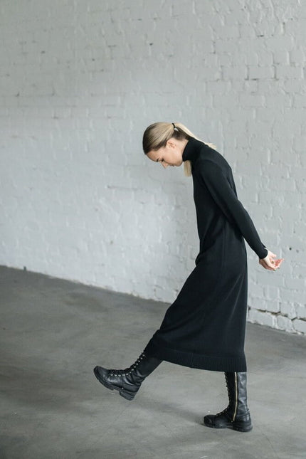 Monala | Turtleneck Knitted Merino Wool Sweater Dress in Black