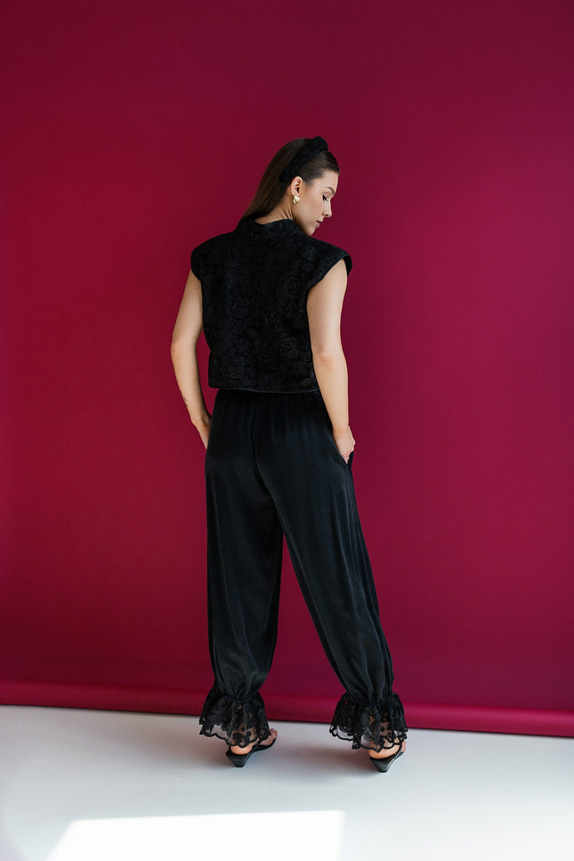 Maoconcept | Short black lace vest