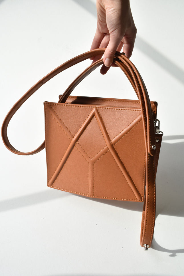 Gerda Retter Design | Facet Crossbody bag with handle