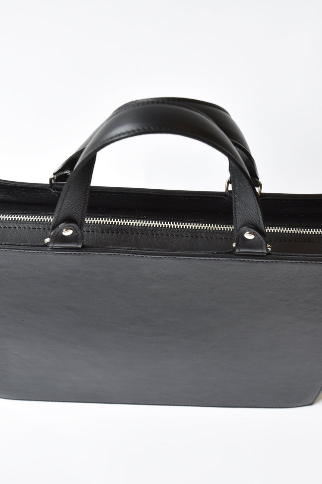 Gerda Retter Design | Facet Shoulder bag for laptop