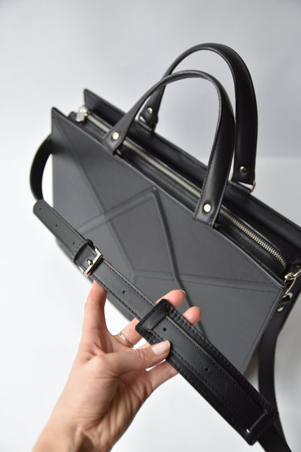 Gerda Retter Design | Facet Shoulder bag for laptop