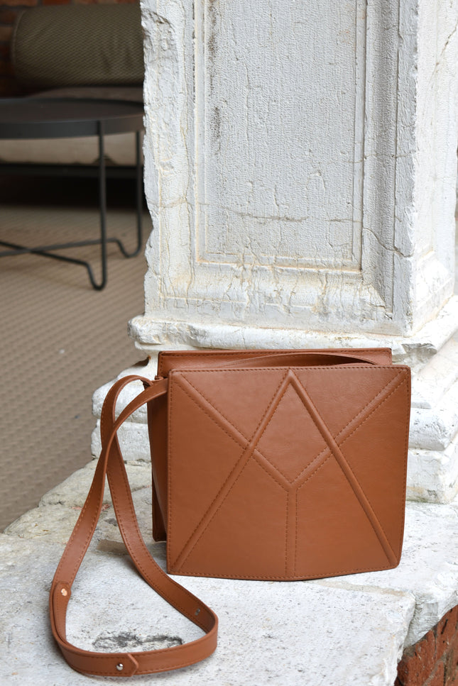 Gerda Retter Design | Facet Shoulder bag