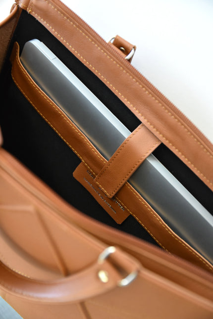 Gerda Retter Design | Facet Shoulder bag for laptop