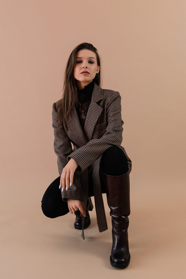 Maoconcept | Woolen houndstooth blazer with a belt