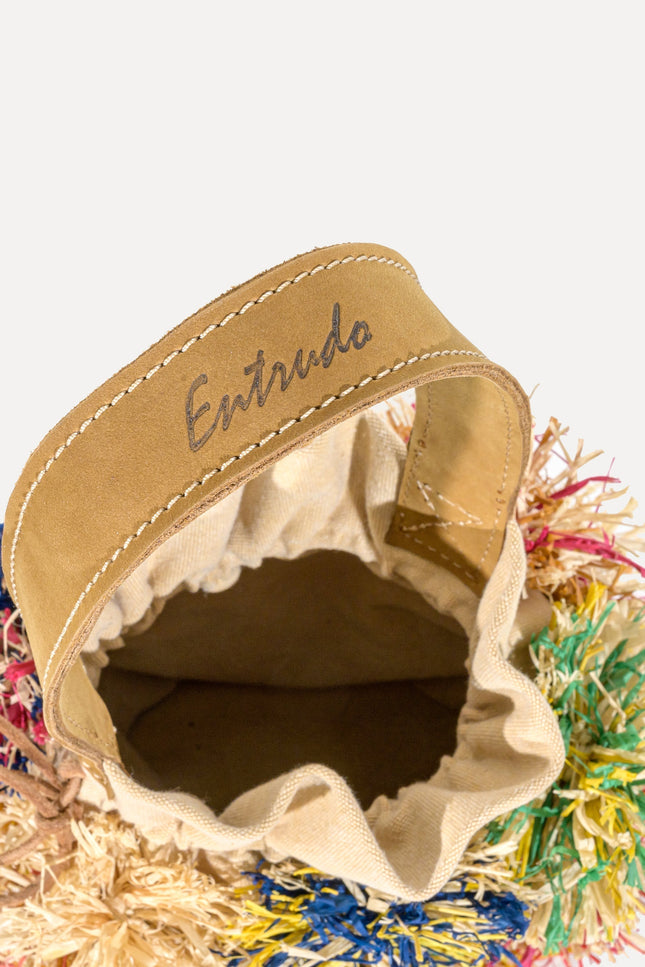 Entrudo | Lalim Bucket Bag with raffia flowers