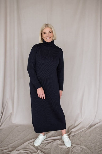 Monala | Turtleneck Knitted Merino Wool Sweater Dress in Dark Blue