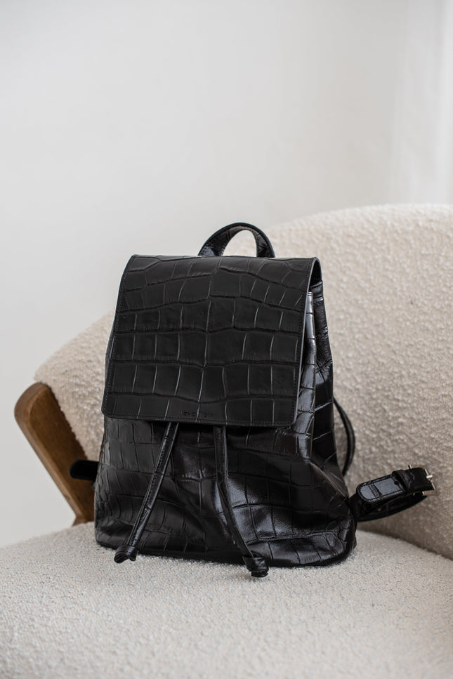 Lava Flow | Backpack Oshima