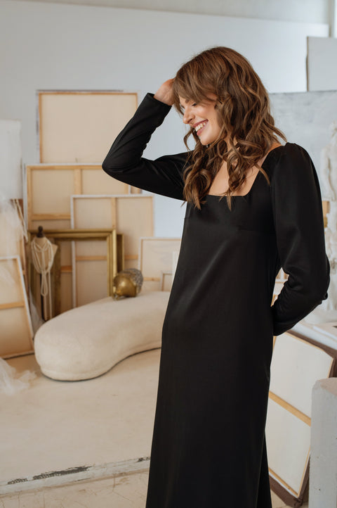 RainSisters | Backless Dress in Black | Dark Muse