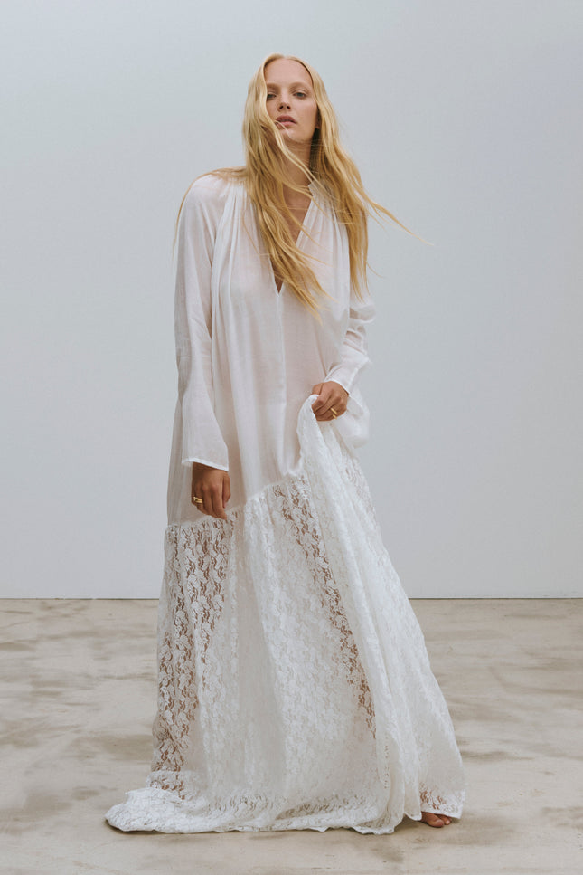 A Perfect Nomad | Dress Carrie