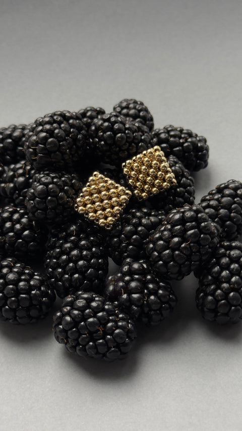 Pas de Marque | Gold-filled earrings Le Rhombe