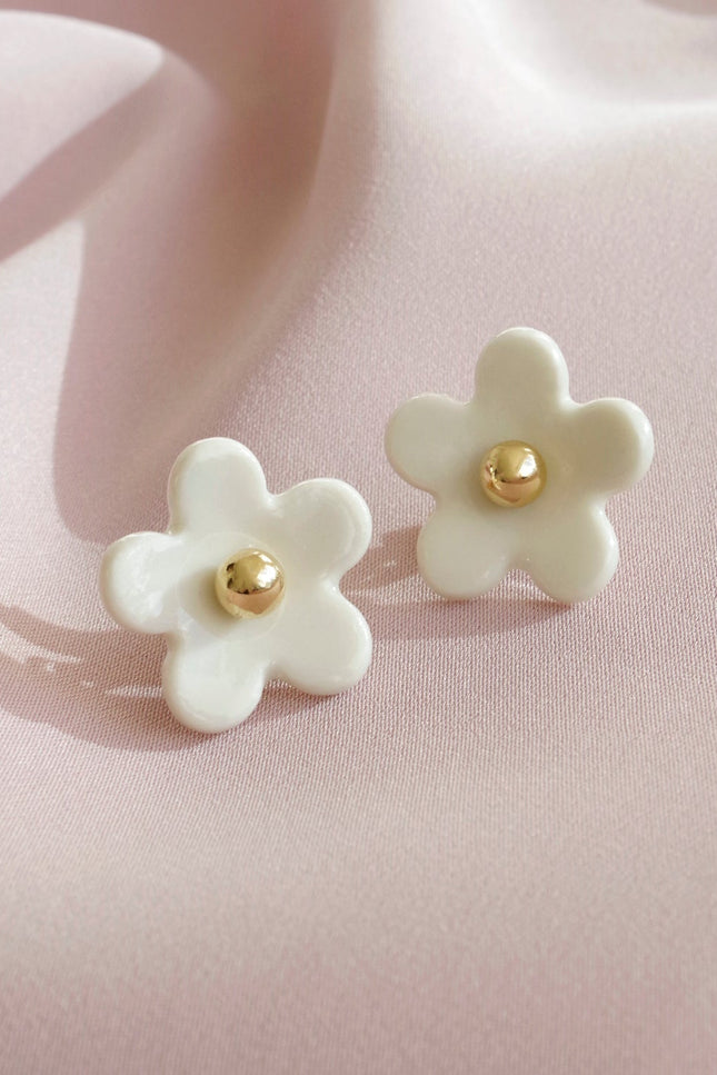 Poporcelain | Everyday Daisy Studs