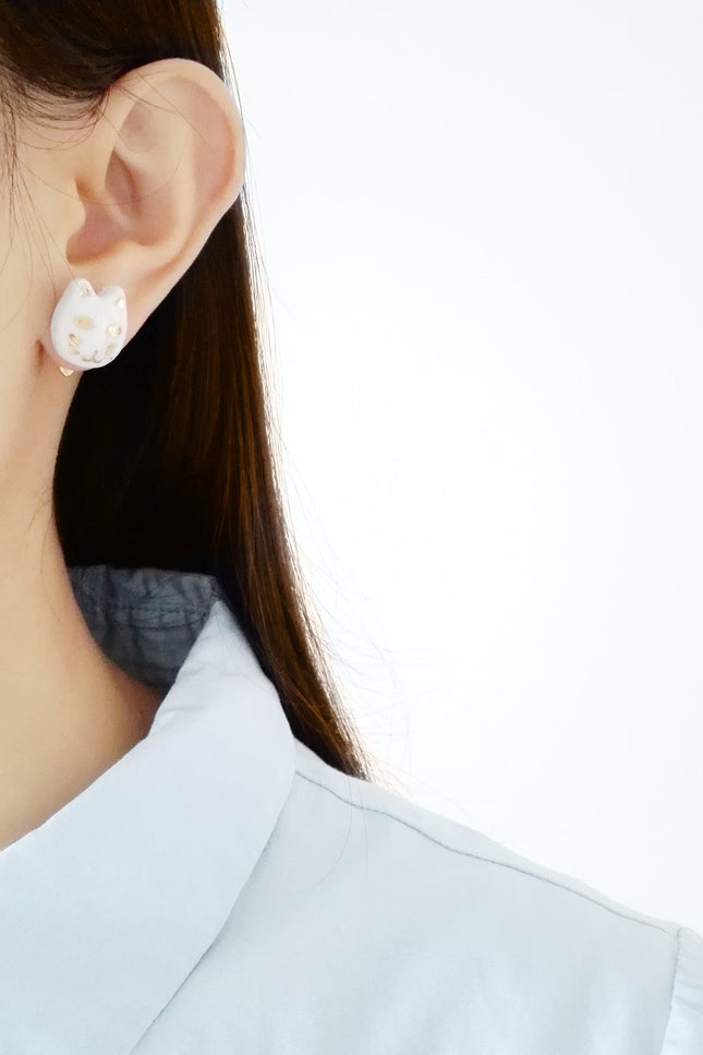 Poporcelain | Lucky Cat Studs