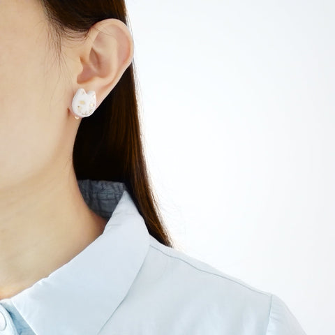 Poporcelain | Lucky Cat Studs