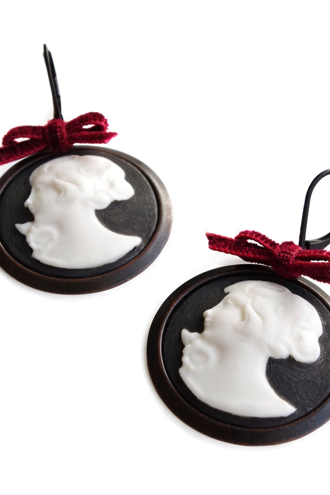 Poporcelain | Dark Romance Goddess Round Cameo Drop Earrings