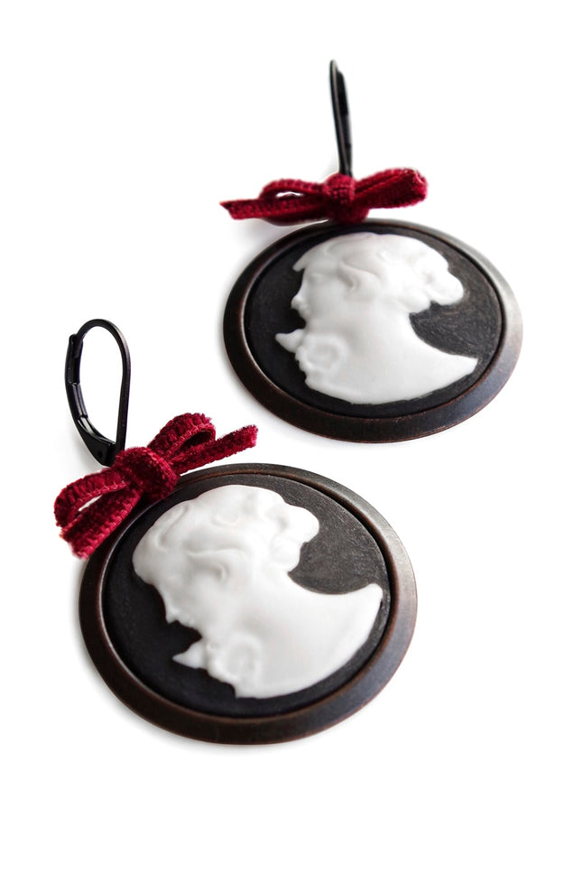 Poporcelain | Dark Romance Goddess Round Cameo Drop Earrings