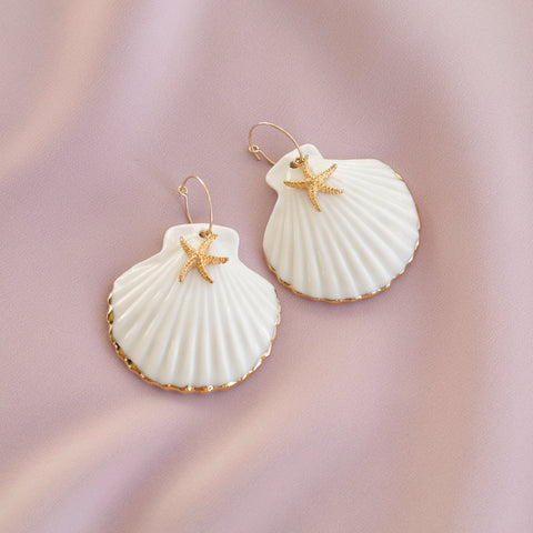 Poporcelain | Edge Clam Shell with Starfish Hoop Earrings