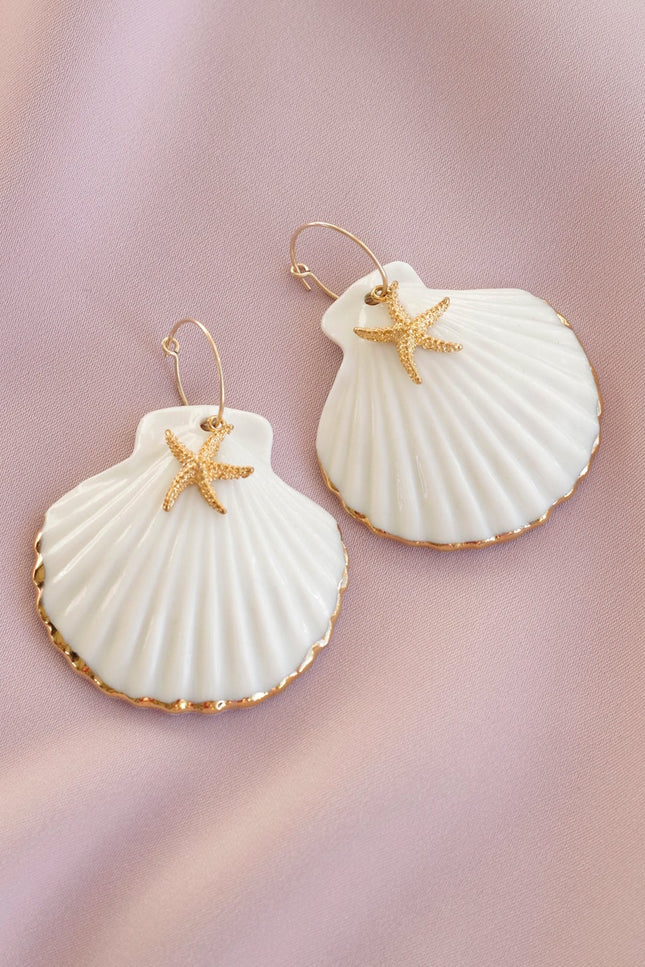Poporcelain | Edge Clam Shell with Starfish Hoop Earrings