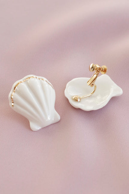 Poporcelain | Clam Shell Clip-On Studs