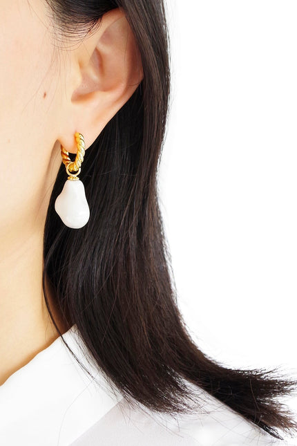 Poporcelain | Baroque Pearl Hoop Earrings