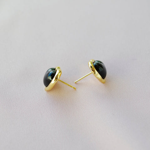 Poporcelain | Black Heart Studs