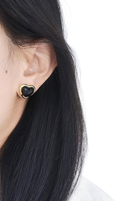 Poporcelain | Black Heart Studs