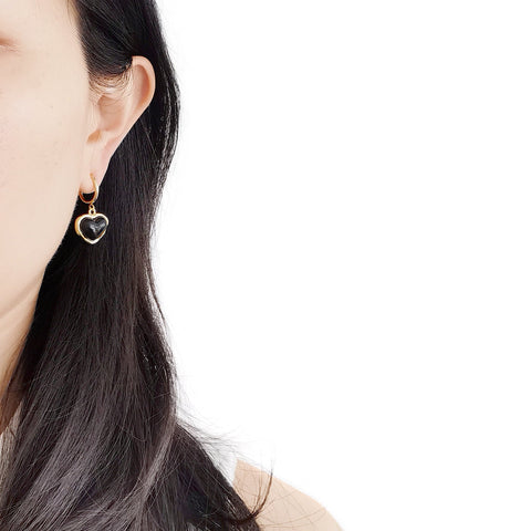Poporcelain | Black Heart Clip-On Hoop Earrings