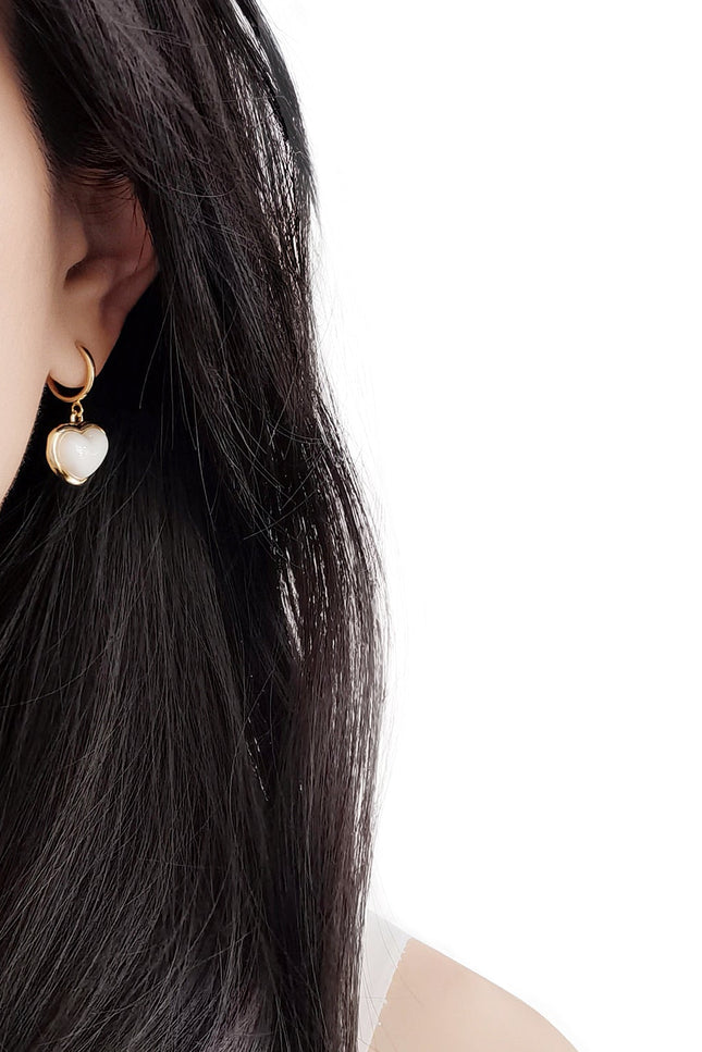 Poporcelain | Pearly White Heart Clip-On Hoop Earrings