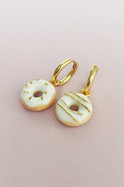 Poporcelain | Mini kolczyki w kształcie pączków Porcelana