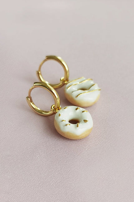 Poporcelain | Mini kolczyki w kształcie pączków Porcelana