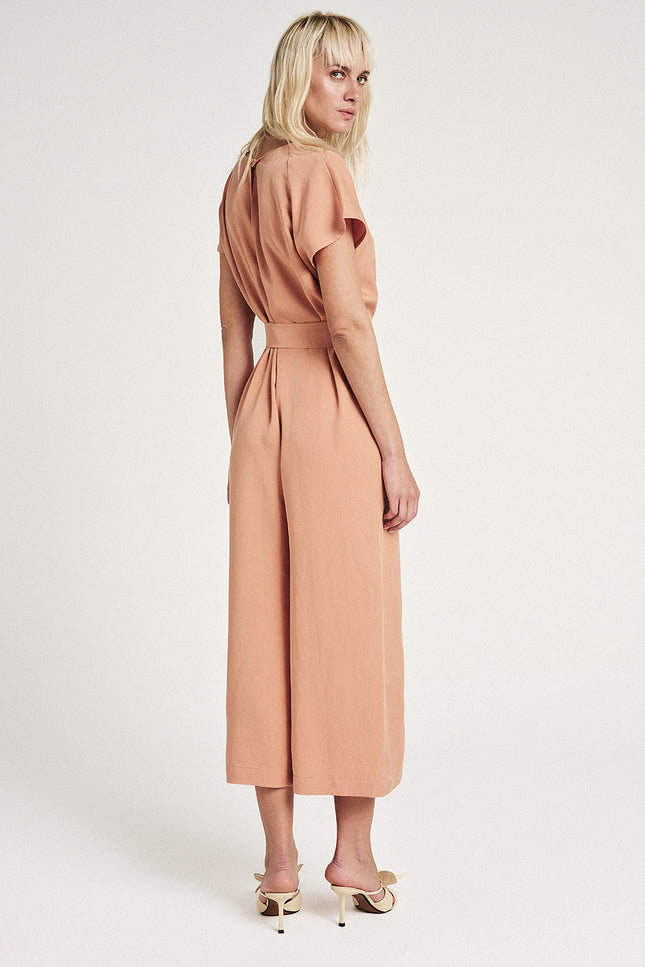Elizabeth LaGre | Morelowy kombinezon