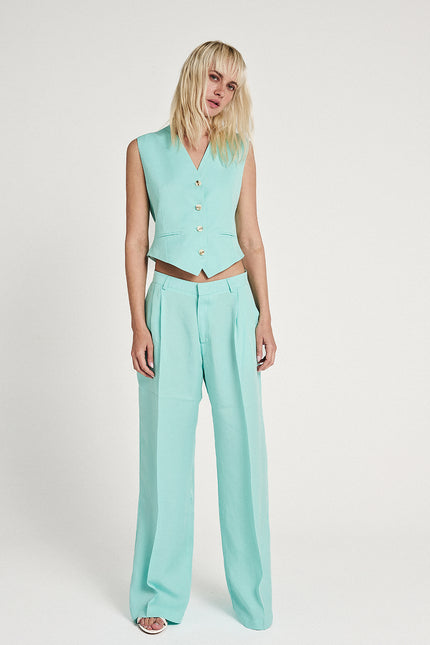 Elizabeth LaGre | Aqua Vest