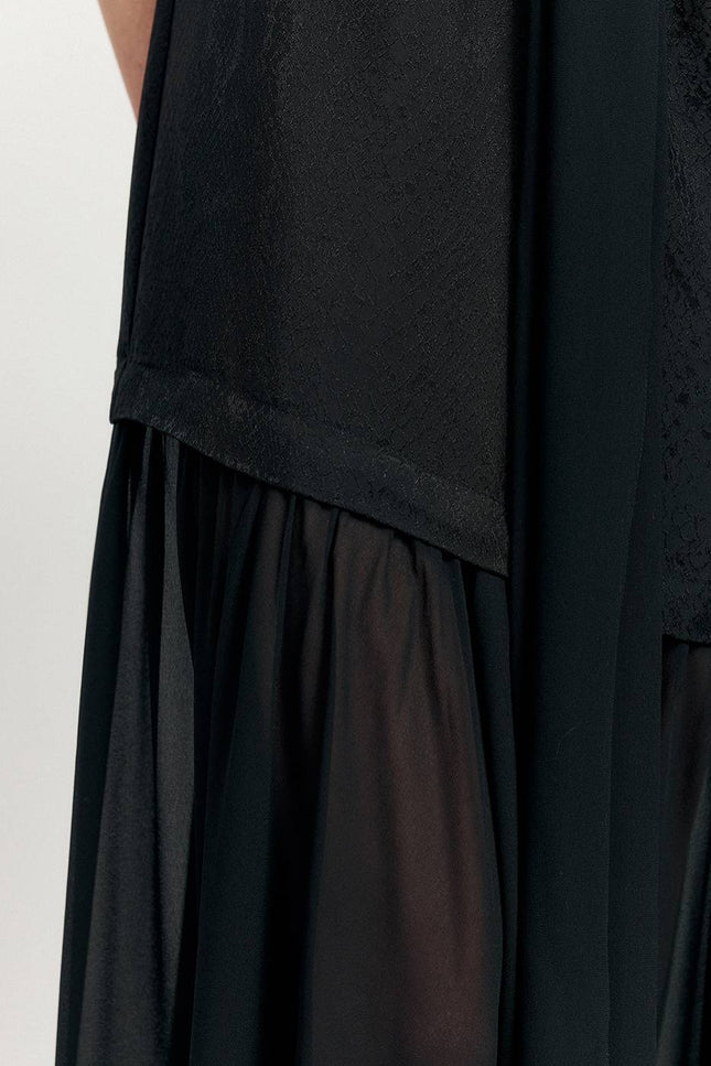 Kolosova | BLACK MAXI DRESS WITH REPTILES PRINT